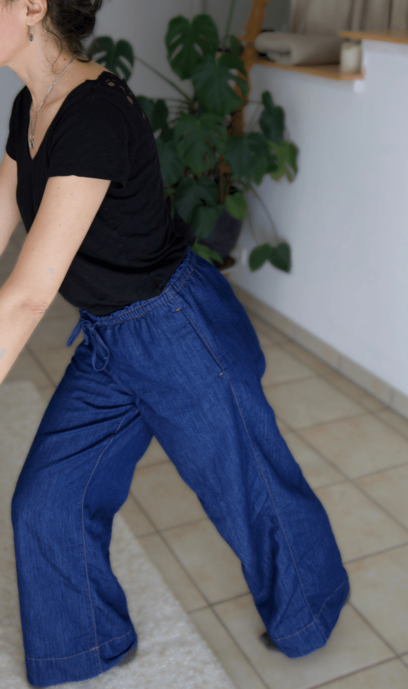 Mouvement de kinesiologie les pieds sur terre